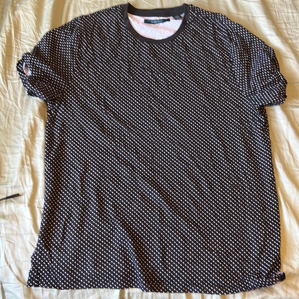 Perry Ellis - Large - T-Shirt - Black w/  white PolkaDot